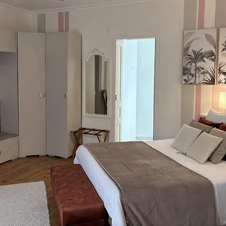 Le St Vincent 3* ロックフォール