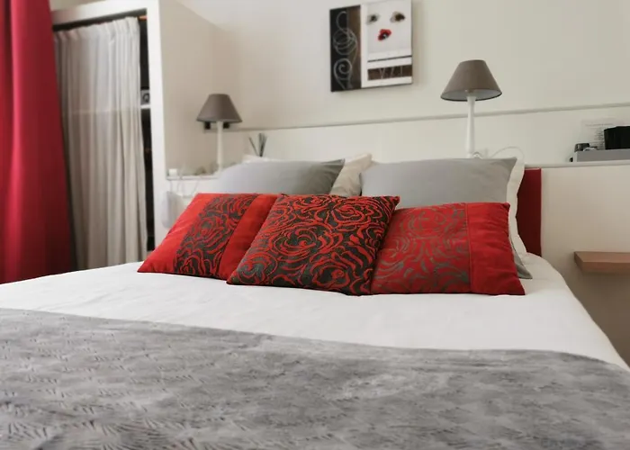 Le St Vincent Hotel Roquefort (Landes)