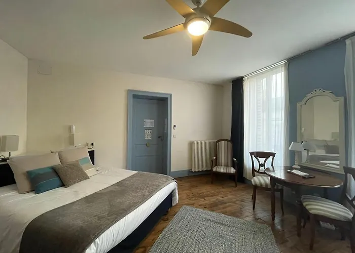 Le St Vincent 3* Roquefort (Landes)